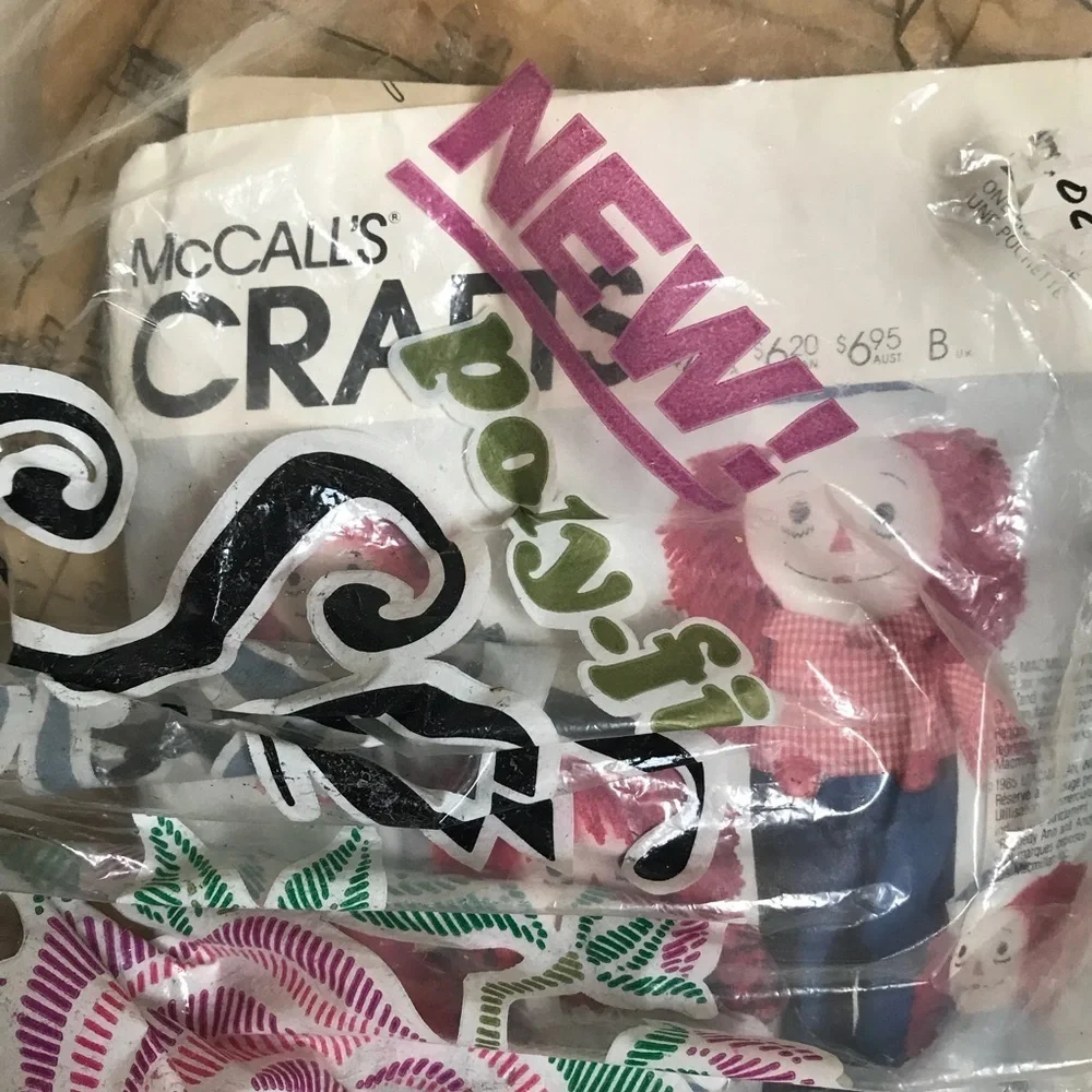 Rare Vintage 1985 McCall’s Raggedy Ann&Andy Crafts
